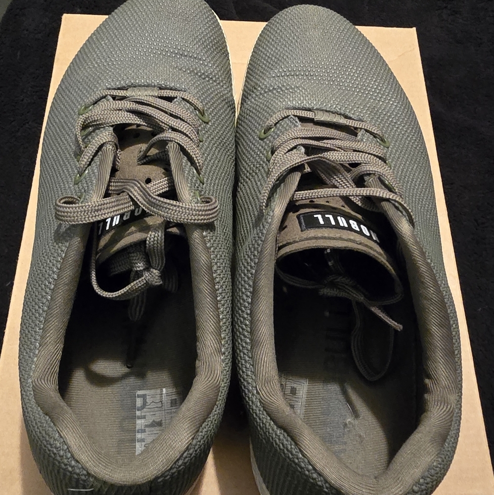 NOBULL Green Athletic Shoes Minimalist Design